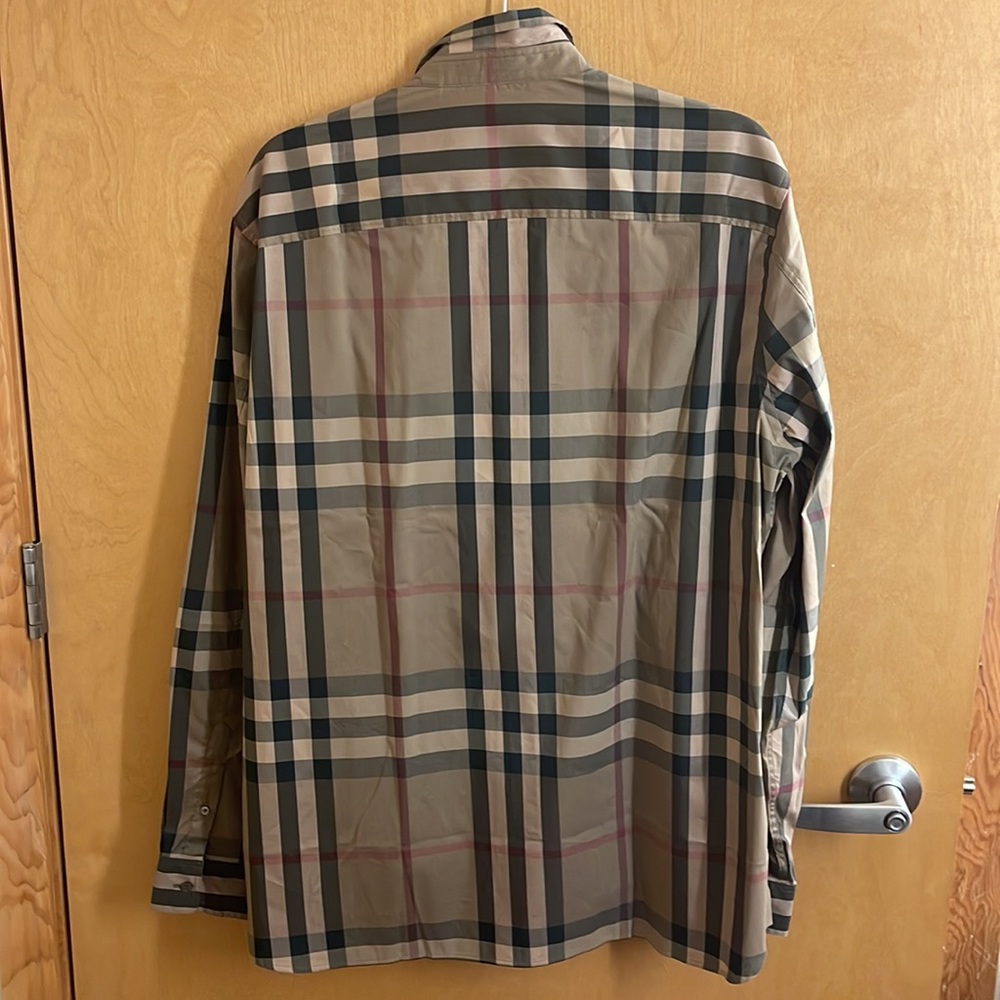 Burberry shirt🔥 - Picture 2 of 3